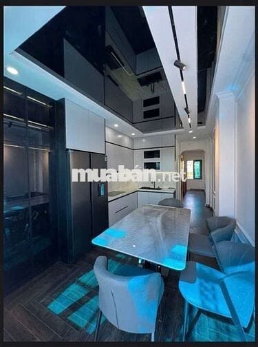 Tôi cần bán nhà NguyễnNgọc Nại ngõ ô tô, 6tầng thang máy full nộithất