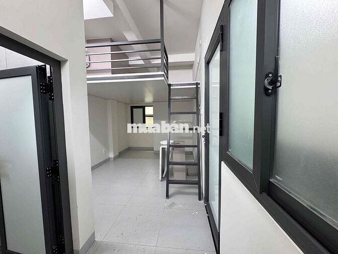 CĂN HỘ DỊCH VỤ BAN CÔNG RỘNG – FULL NỘI THẤT – MẶT TIỀN ĐƯỜNG 40m2