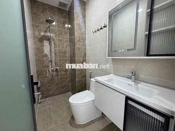 CĂN HỘ DỊCH VỤ BAN CÔNG RỘNG – FULL NỘI THẤT – MẶT TIỀN ĐƯỜNG 40m2