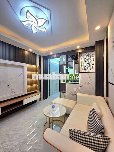 🔥🔥 BÁN NHÀ ĐẸP - HẼM TRƯỚC NHÀ 4M - GIÁP QUẬN 7 🔥🔥