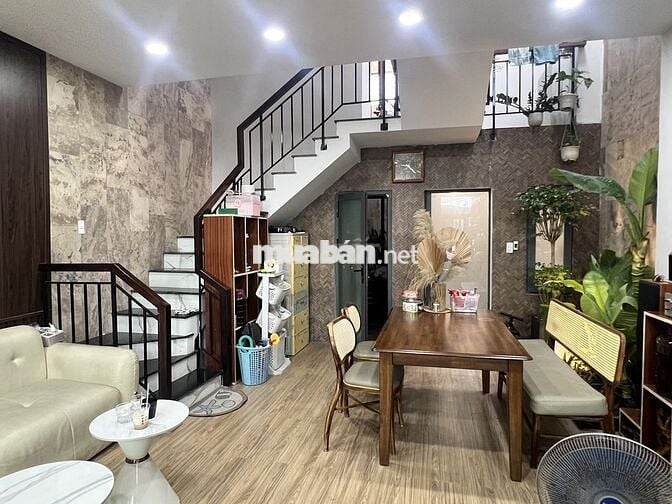 Nhà mặt kiệt 3pn full nội thất đường Điện Biên Phủ