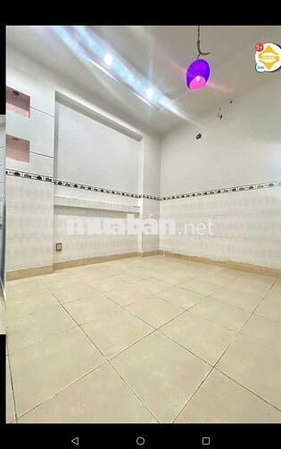 CHO THUÊ 1 PHONG CÓ 2PN NHỎ TRONG NHÀ MẶT TIỀN KẾ NGÃ 4 NTT N VĂN LINH