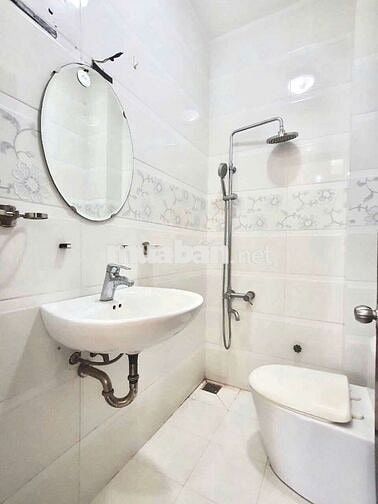 Cho Thuê 1PN Tách Bếp Cao Cấp Đường Nguyễn Hữu Cảnh Gần Landmark 81