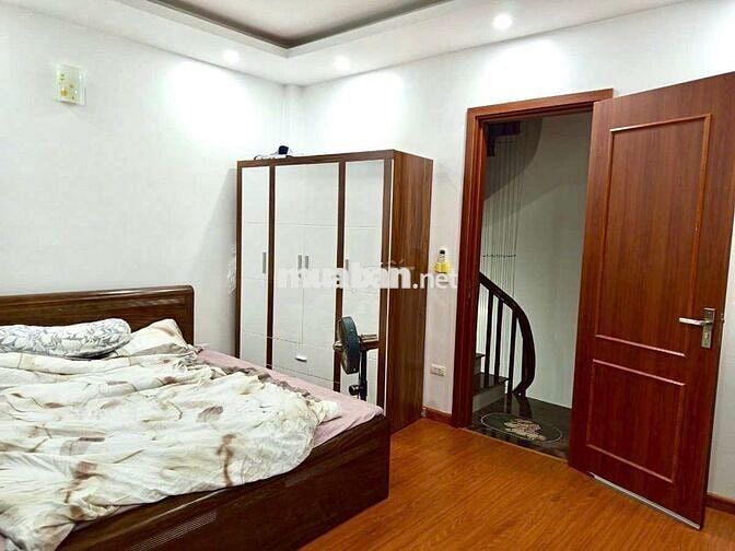 Nhà XUÂN LA,TÂY HỒ 34M,5 TẦNG, 3 NGỦ 9,05 TỶ- LÔ GÓC-  NGÕ RỘNG