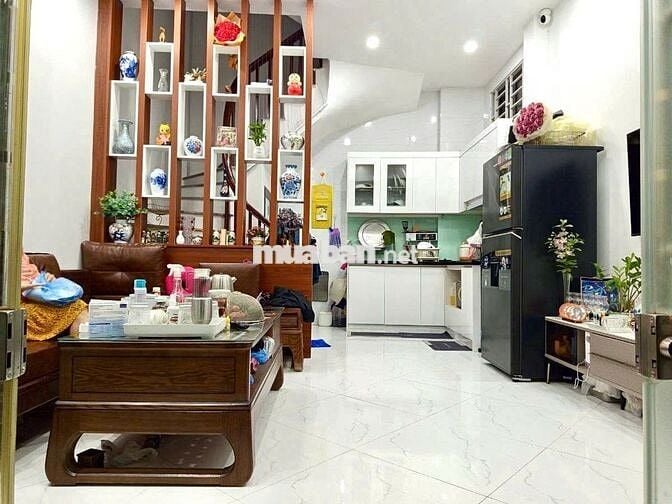 Nhà XUÂN LA,TÂY HỒ 34M,5 TẦNG, 3 NGỦ 9,05 TỶ- LÔ GÓC-  NGÕ RỘNG