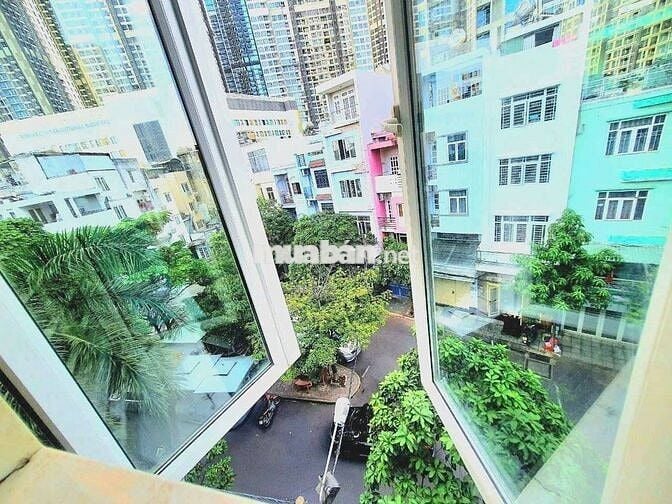 Cho Thuê 1PN Tách Bếp Cao Cấp Đường Nguyễn Hữu Cảnh Gần Landmark 81