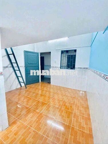 PHÒNG GẦN KHU ETOWN - NGAY CỘNG HOÀ