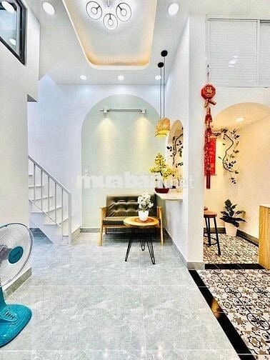 Nhà Tân Bình-Phong cách châu Âu chỉ 3 tỷ, 2 lầu. SHR Dt:15m2 K LG-QH !