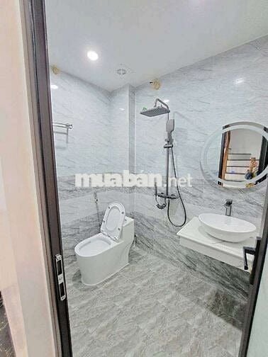 Chính chủ cần bạn gấp +Hoàng Mai DT 46.5m, 5 tầng chỉ hơn 7.95tỷ