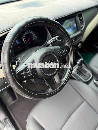 KIA RONDO 2017 2.0 GAT Trắng- 63000 km