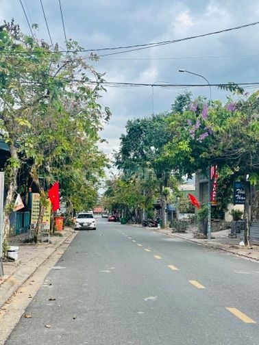 Mặt tiền 10x70, khu trung tâm Tp.Phú Mỹ,có nhà,kiot,phòng trọ