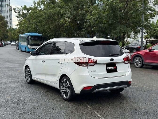 KIA RONDO 2017 2.0 GAT Trắng- 63000 km