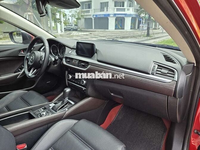 MAZDA 6 2.0L PREMIUM ĐỎ PHA LÊ
