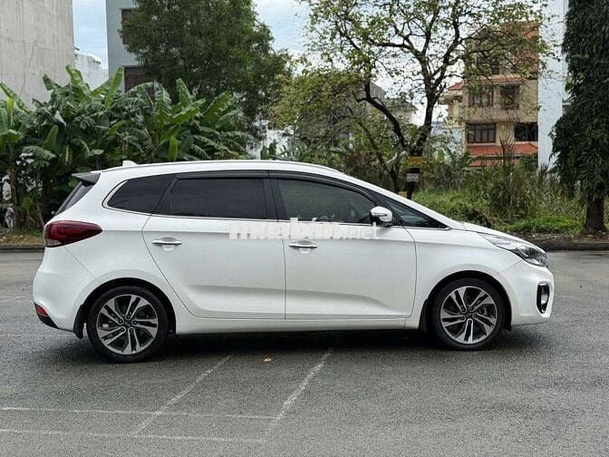 KIA RONDO 2017 2.0 GAT Trắng- 63000 km