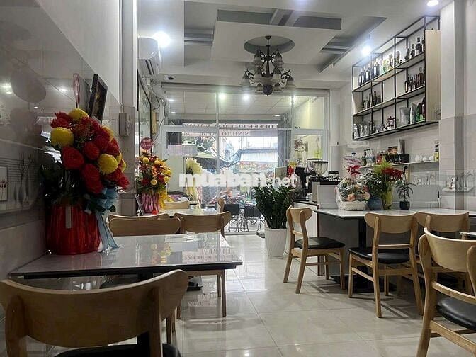 Nhà mặt tiền Đường, Ngay chợ, Tiện kinh doanh buôn bán