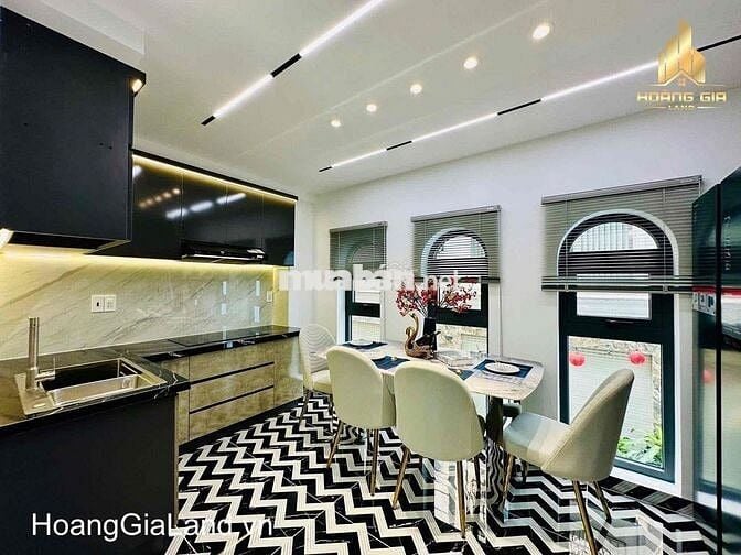 CHO THUÊ SIÊU PHẨM MỚI XÂY FULL NỘI THẤT NGUYỄN VĂN KHỐI P8