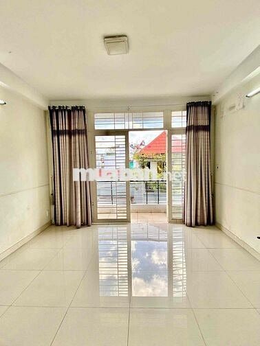 Nhà mặt tiền Tân Phú kề Nguyễn Sơn sầm uất - 4x16 2 lầu 3PN - Hơn 6 tỷ