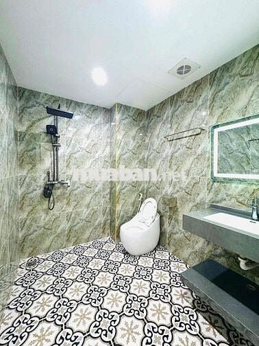 TRUNG TÂM ĐĂNG KIỂM 6 TẦNG THANG MÁY Ô TÔ VÀO NHÀ