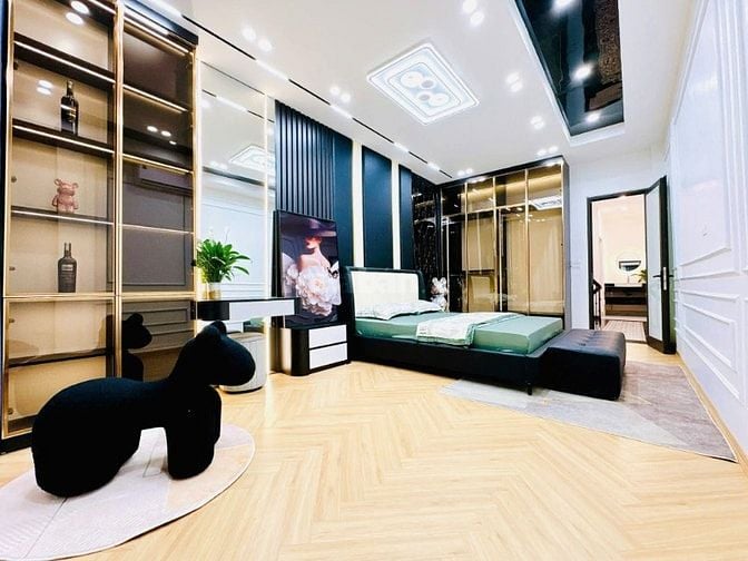 Nhà Đẹp Thang Máy, Trần Duy Hưng, Cầu Giấy 44m, 6 tầng, giá 17.8 tỷ