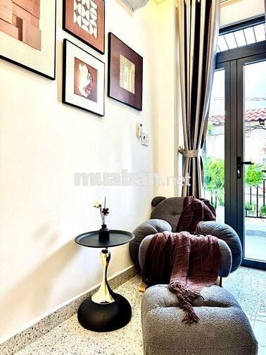 SIÊU HIẾM NHÀ MẶT TIỀN 2 MẶT TRƯỚC SAU SÁT PHẠM VĂN ĐỒNG-FULL NỘI THẤT