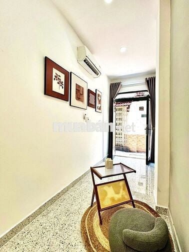 SIÊU HIẾM NHÀ MẶT TIỀN 2 MẶT TRƯỚC SAU SÁT PHẠM VĂN ĐỒNG-FULL NỘI THẤT