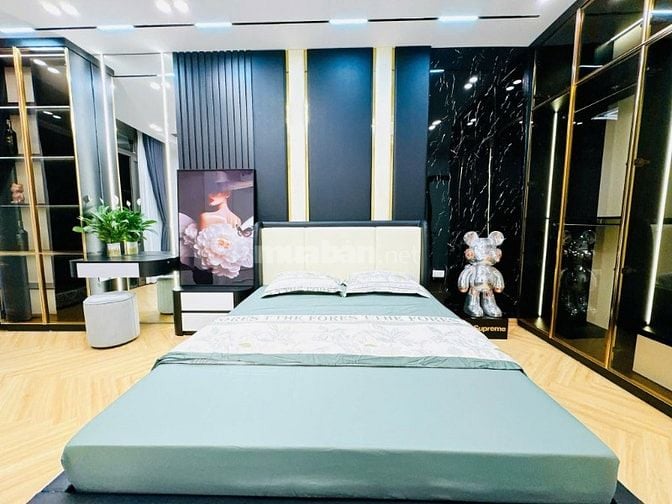 Nhà Đẹp Thang Máy, Trần Duy Hưng, Cầu Giấy 44m, 6 tầng, giá 17.8 tỷ