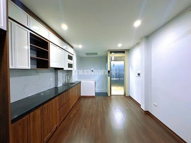 CỰC HIẾM –BÁN NHÀ TÂY HỒ Ở NGAY – 6 TẦNG THANG MÁY – 30m2 