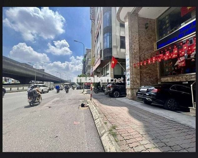 Tôi cần bán nhà mặt phố Khuất Duy Tiến 7tầng thang máy full nội thất