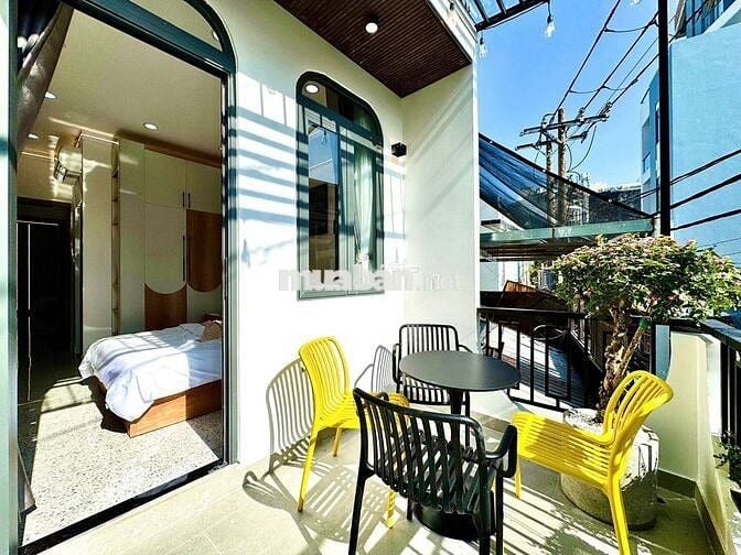 SIÊU HIẾM NHÀ MẶT TIỀN 2 MẶT TRƯỚC SAU SÁT PHẠM VĂN ĐỒNG-FULL NỘI THẤT