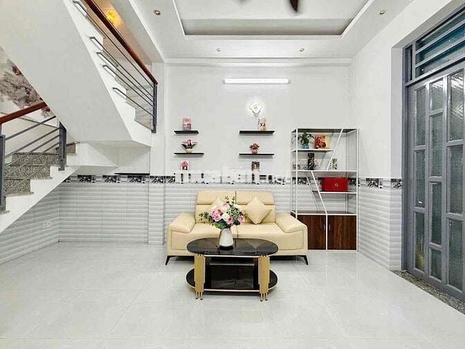 MẶT BẰNG KINH DOANH SẦM UẤT DT 4*27M NGUYỄN VĂN KHỐI P8 GV