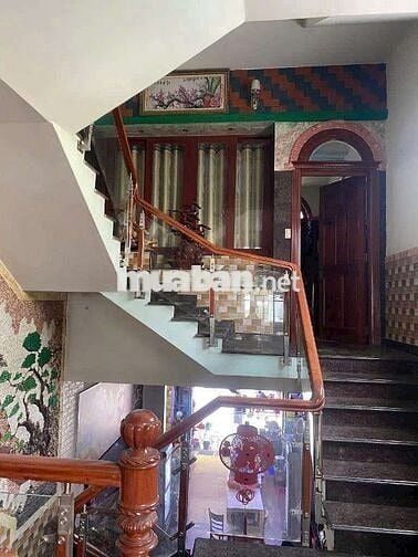 Giảm 3,5 tỷ - Mặt tiền Nguyễn Ảnh Thủ - 128m2 - 3 tầng - 30tr/tháng