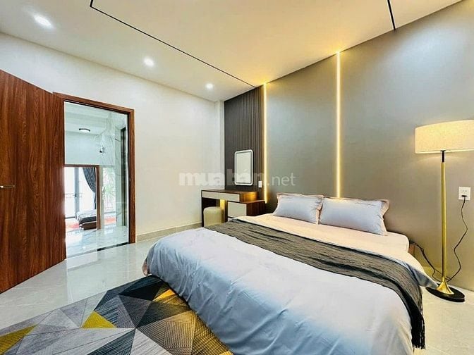 Nhà đẹp Đào Duy Anh, Phú Nhuận 64m² – 6PN 4WC  – giá 2 tỷ 550, SHR