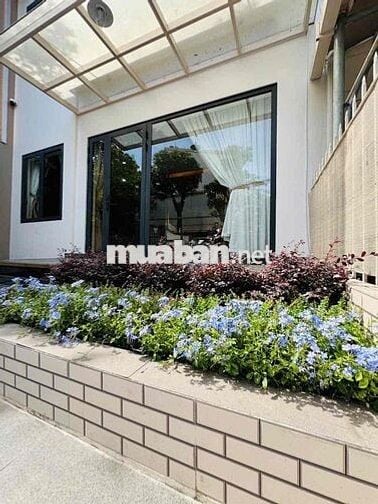 CHO THUÊ BIỆT THỰ MỸ THÁI, PMH, Q7 TRỆT 2 LẦU, 4PN, FULL NT 55 TRIỆU.