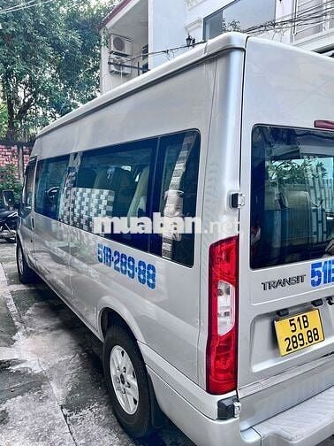 Ford Transit 2019 Luxury chỉ ĐRNV, xe rất mới