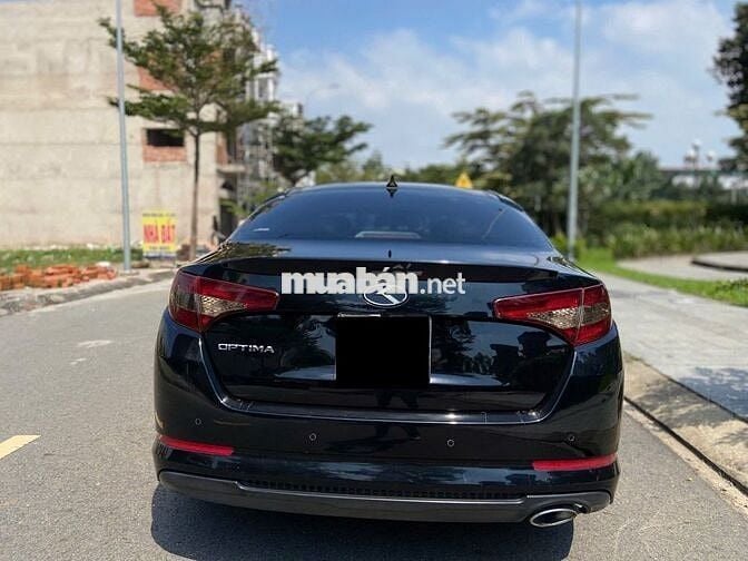 Kia Optima 2012 màu đen