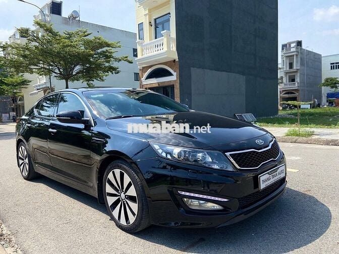 Kia Optima 2012 màu đen