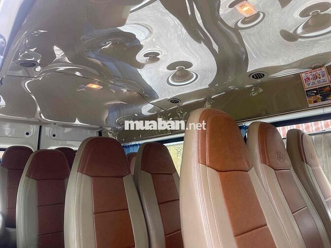 Ford Transit 16 chỗ đời 2019