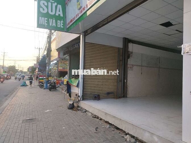 Nhà cho thuê mặt tiển đường 22/12