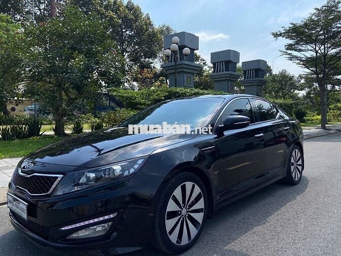 Kia Optima 2012 màu đen