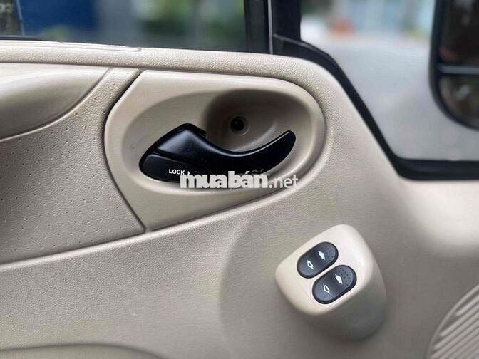 Ford Transit 16 chỗ đời 2019