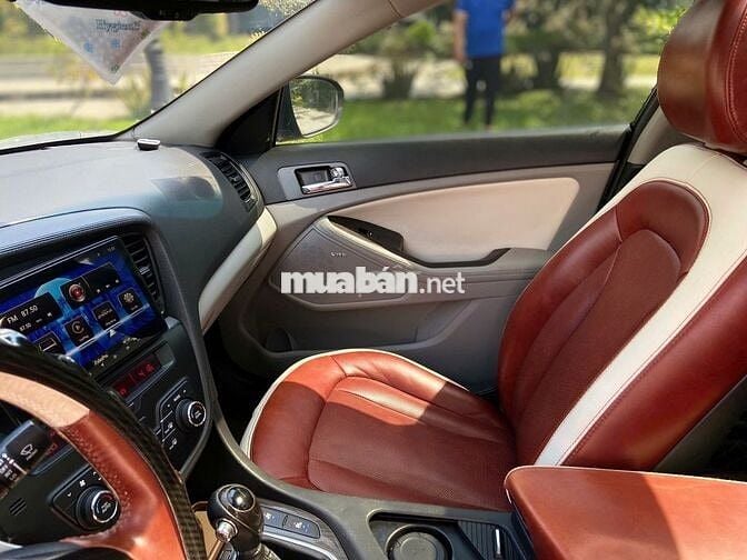 Kia Optima 2012 màu đen