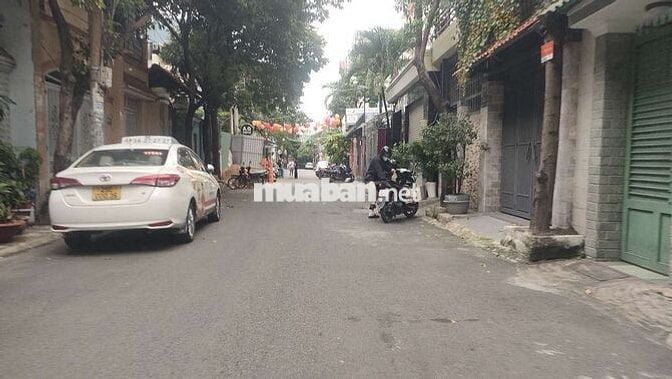 Bán nhà 3 lầu 5x18m vuông vức HXH 8m Nguyễn Văn Khối 9.8 tỷ