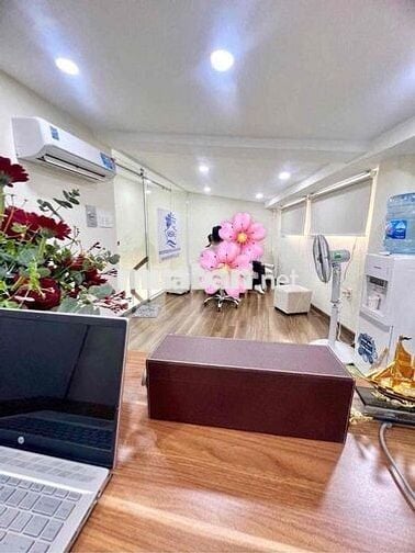 Cho thuê nhà nguyên căn đường Rạch Bùng Binh, vị trí hoa hậu