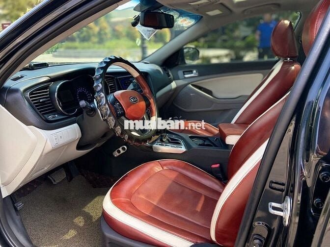 Kia Optima 2012 màu đen