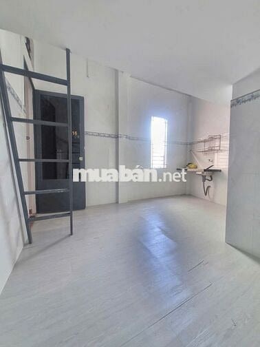 Cho thuê phòng cửa sổ trời thoáng, full nội thất gần chợ Thạch Đà