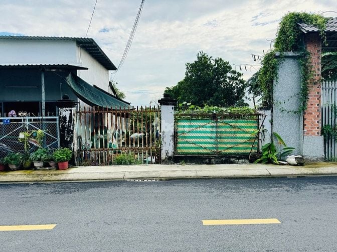 CHỊ CHỦ NGỘP CẦN TIỀN BÁN GẤP LÔ ĐẤT MT NGUYỄN PHONG SẮC THỊ TRẤN