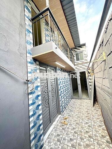 Gởi phí 3%..Mình chính chủ bán nhà đẹp ở ngay,xe hơi ngay nhà,an ninh.