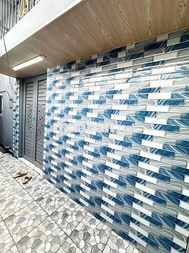 Gởi phí 3%..Mình chính chủ bán nhà đẹp ở ngay,xe hơi ngay nhà,an ninh.