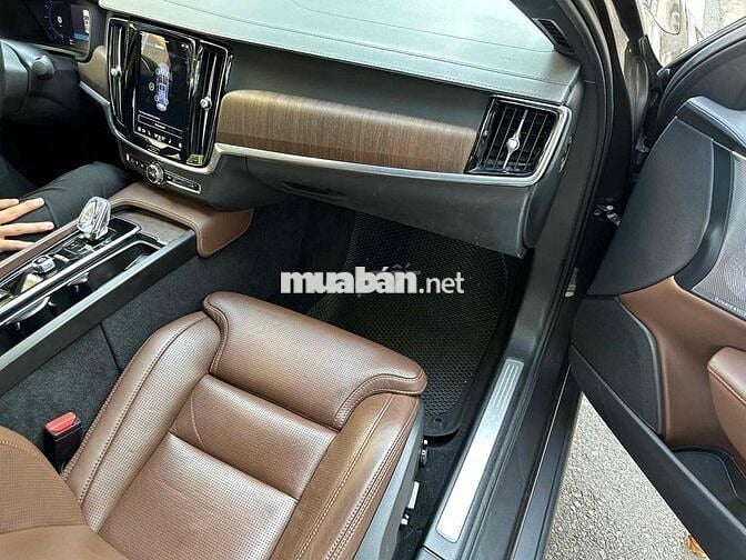 Volvo S90 Inscription LWB B6 AWD 2022 - 47.000 km