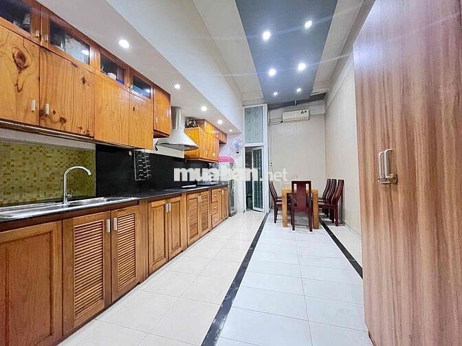 Phòng 25m2 full nội thất Cô Giang, Q1